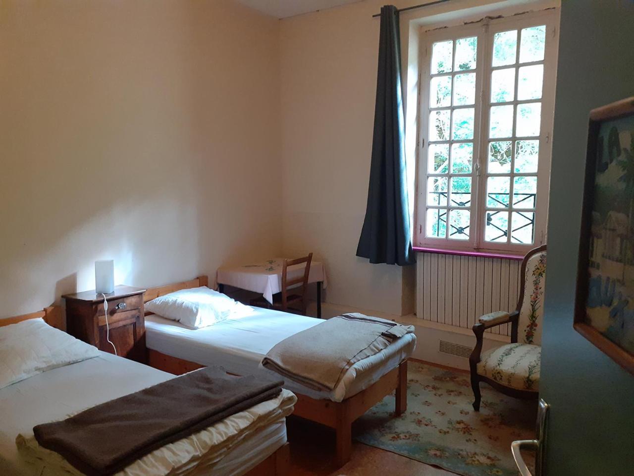 Hotel Le Moulin De Saleth Saint-Antonin Habitación foto