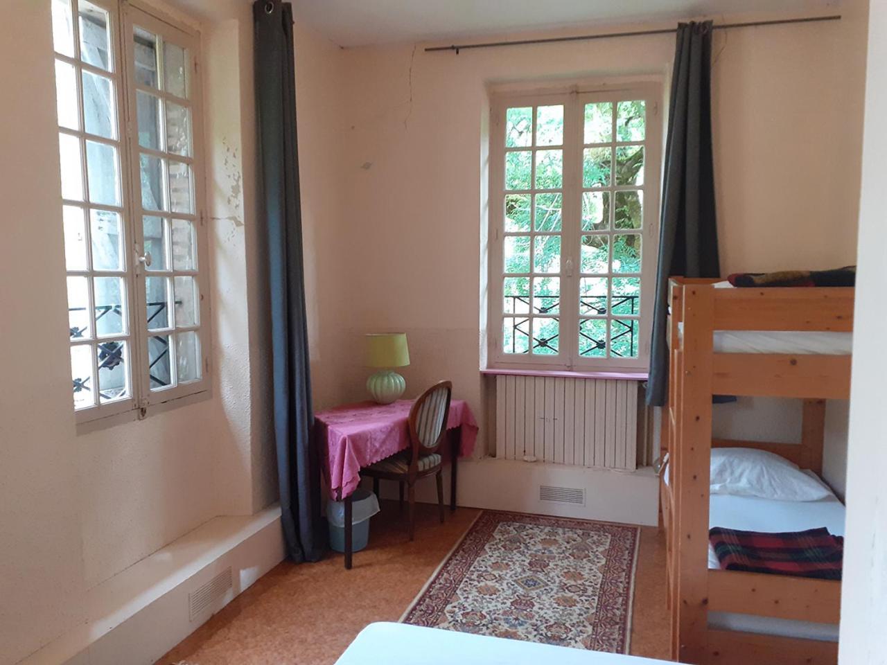 Hotel Le Moulin De Saleth Saint-Antonin Habitación foto