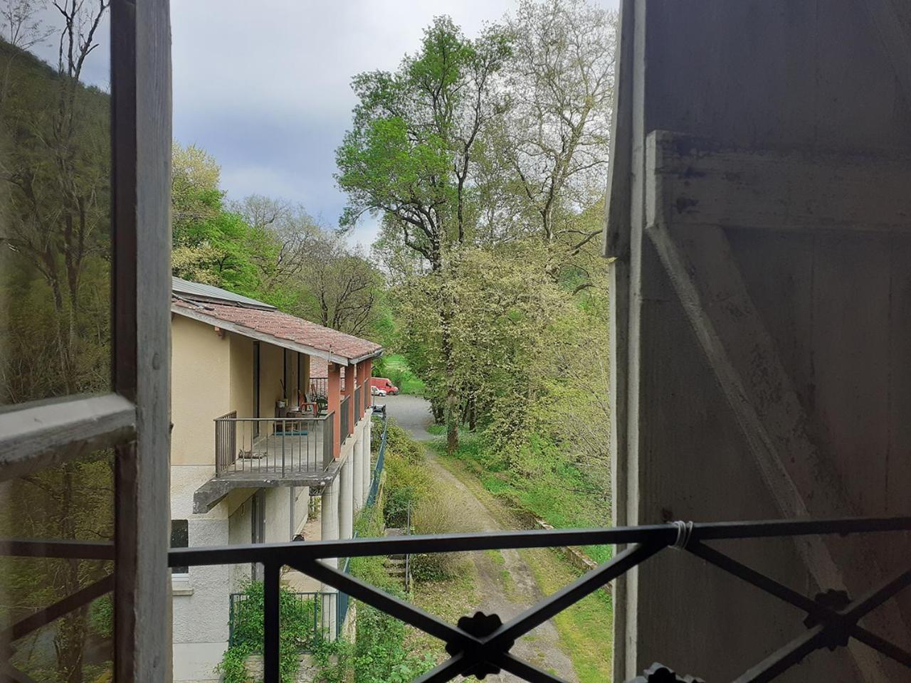 Hotel Le Moulin De Saleth Saint-Antonin Habitación foto